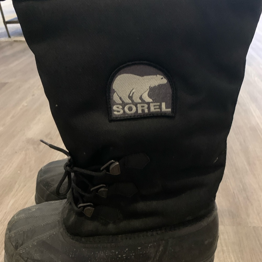 Sorel Black Winter Boots with Gray Logo